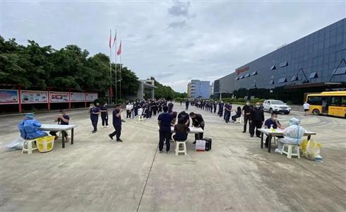 眾志成城 共渡難關(guān)丨成都中建材開(kāi)啟“防疫泡泡”模式，防疫生產(chǎn)兩不誤