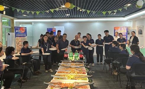 快樂工作 幸福生活丨成都中建材舉辦二季度生日聯(lián)歡會