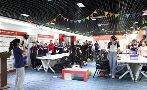 共悅生辰溫暖同行丨成都中建材舉辦第二、三季度員工生日會(huì)